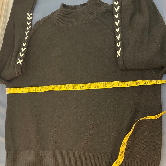 1.State Women’s Cut Out Shoulder Sweater‎ Color Black Size L - Picture 8 of 8